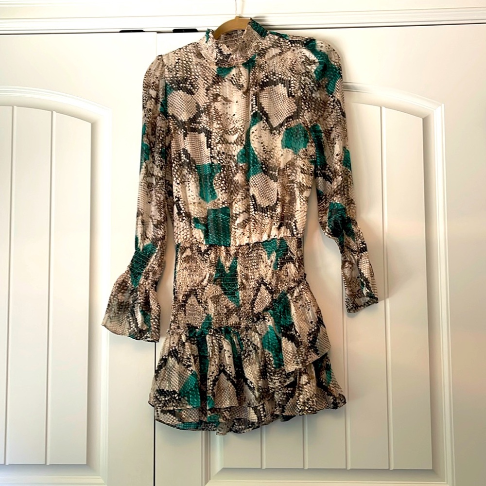 Cute short dress - goes with every occasion